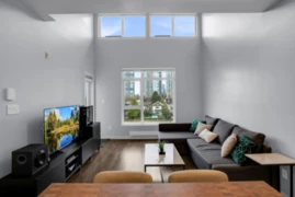PH5 5248 Grimmer Street, Burnaby, BC