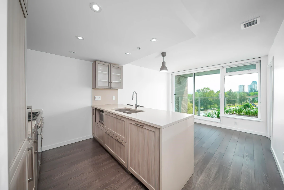 Exterior Rear Photo of 915 5665 Boundary Road, Vancouver, BC