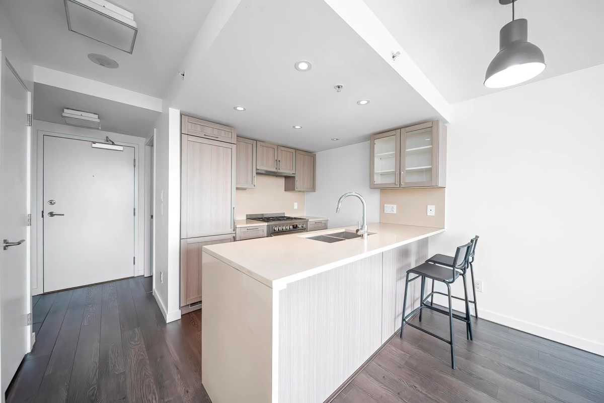 Living Room Photo of 915 5665 Boundary Road, Vancouver, BC