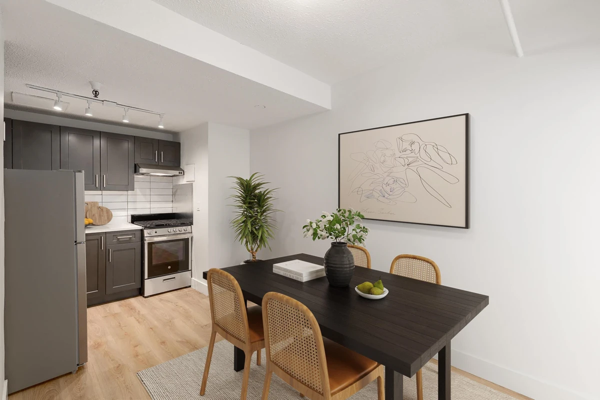 Dining Area Photo of 506 175 E Broadway, Vancouver, BC