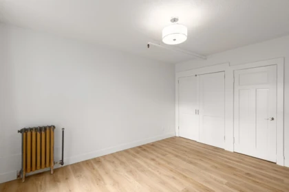 Guest Bathroom Photo of 506 175 E Broadway, Vancouver, BC