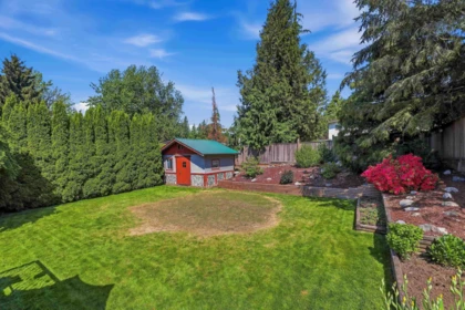 Backyard Photo of 34661 Elliot Avenue, Abbotsford, BC