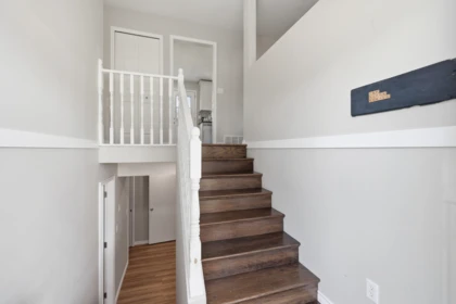 Guest Bathroom Photo of 34661 Elliot Avenue, Abbotsford, BC