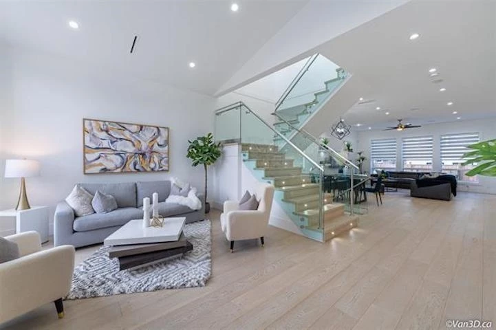 Living Room Photo of 16759 18 Avenue, Surrey, BC