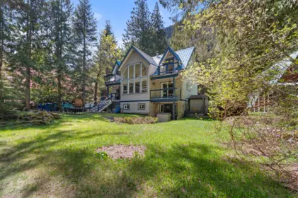 Outdoor Kitchen Photo of 14450 Alpine Boulevard, Hope, BC