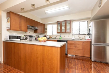 Primary Bedroom Photo of 3417 E Roxton Avenue, Coquitlam, BC