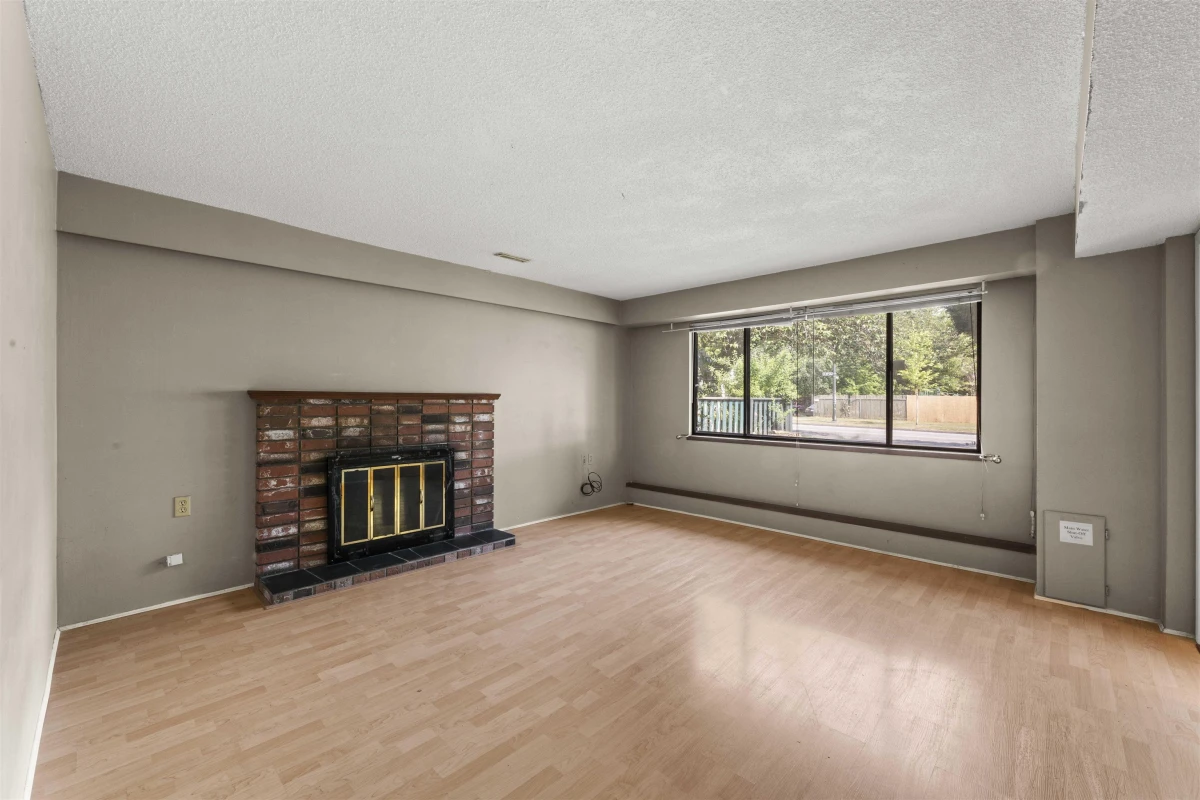 Family Room Photo of 2514 E 49th Avenue, Vancouver, BC