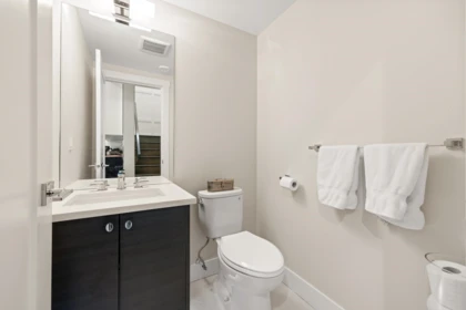Entry Foyer Photo of 5 15688 28 Avenue, Surrey, BC