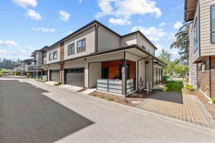 Garage Interior Photo of 5 15688 28 Avenue, Surrey, BC
