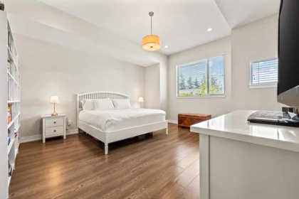 Powder Room Photo of 5 15688 28 Avenue, Surrey, BC