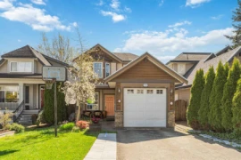 15544 Russell Avenue, White Rock, BC