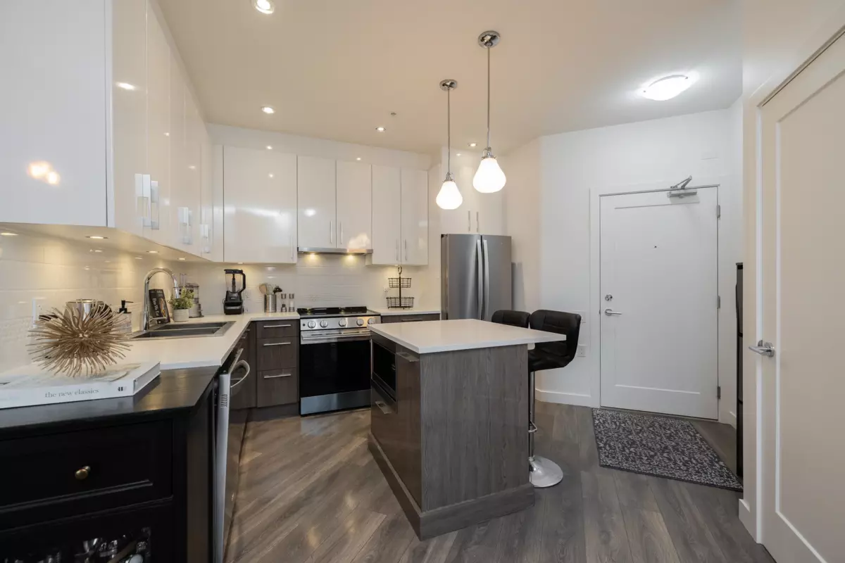 Family Room Photo of 418 20829 77a Avenue, Langley, BC