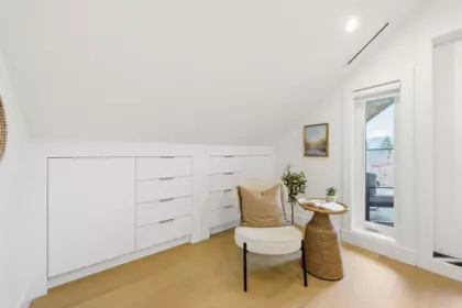 Hot Tub / Spa Photo of 1 3708 W 18th Avenue, Vancouver, BC