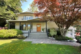 4792 Cedarcrest Avenue, North Vancouver, BC