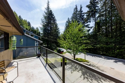 Kitchen Photo of 1184 Riverside Drive, North Vancouver, BC