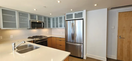 Breakfast Nook Photo of 1904 1205 W Hastings Street, Vancouver, BC