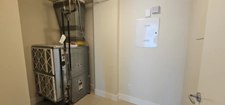 Hot Tub / Spa Photo of 1904 1205 W Hastings Street, Vancouver, BC