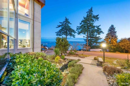 14523 Magdalen Avenue, White Rock, BC, White Rock — Single Family Residence for sale