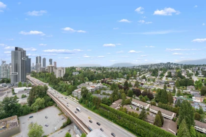 Hot Tub / Spa Photo of 2904 2225 Holdom Avenue, Burnaby, BC