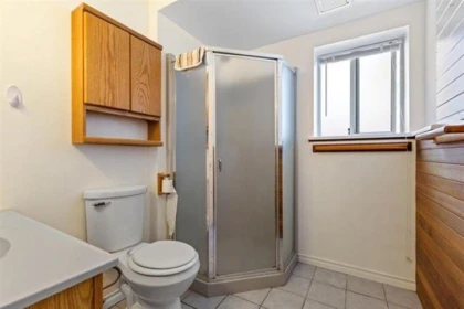 Hallway Photo of 14271 67 Avenue, Surrey, BC