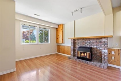 Mudroom Photo of 14271 67 Avenue, Surrey, BC