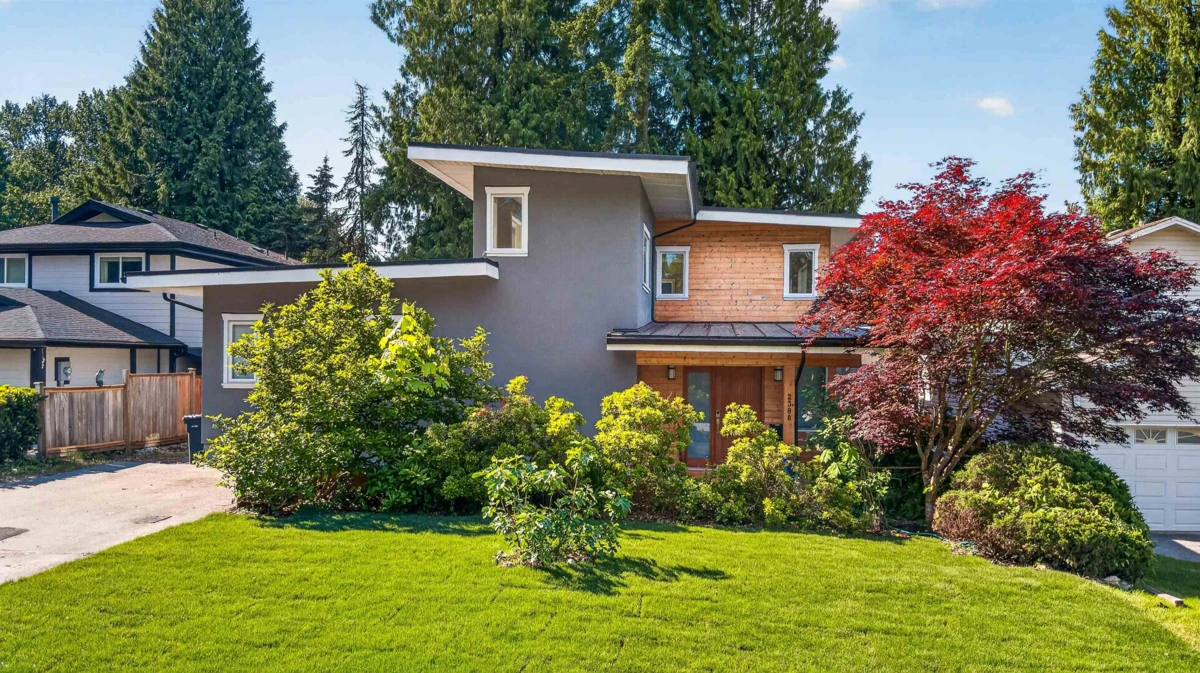 Exterior Front Photo of 2388 Patricia Avenue, Port Coquitlam, BC