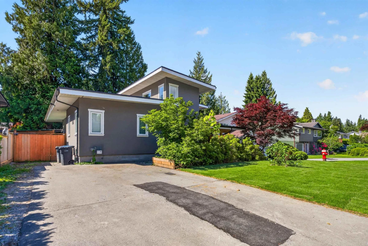 Kitchen Photo of 2388 Patricia Avenue, Port Coquitlam, BC