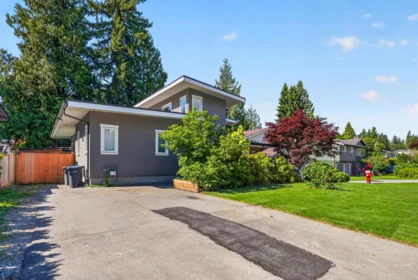 Kitchen Photo of 2388 Patricia Avenue, Port Coquitlam, BC