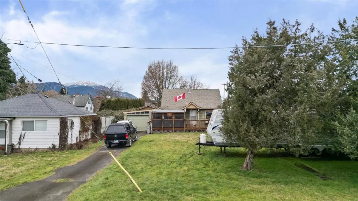 Living Room Photo of 46297 Gore Avenue, Chilliwack, BC
