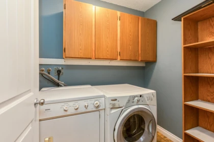 Mudroom Photo of 212 17661 58a Avenue, Surrey, BC