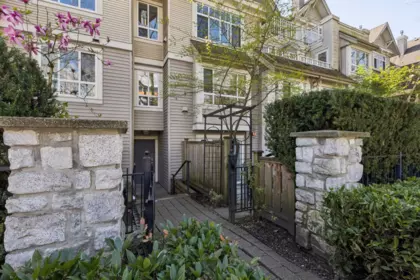 102 365 E 1st Street, North Vancouver, BC, North Vancouver — Apartment/Condo for sale