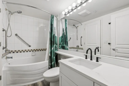 Guest Bathroom Photo of 102 365 E 1st Street, North Vancouver, BC