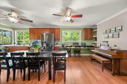 Breakfast Nook Photo of 8965 213 Street, Langley, BC