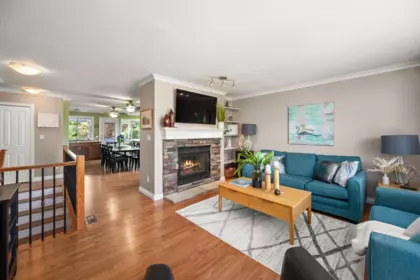 Kitchen Photo of 8965 213 Street, Langley, BC