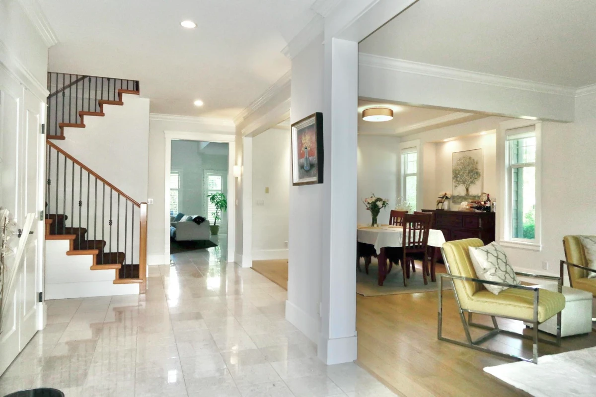 Living Room Photo of 15497 37a Avenue, Surrey, BC