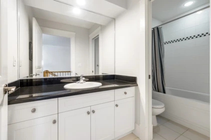 Entry Foyer Photo of 15497 37a Avenue, Surrey, BC