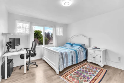 Bedroom 4 Photo of 5 2382 Parkway Boulevard, Coquitlam, BC