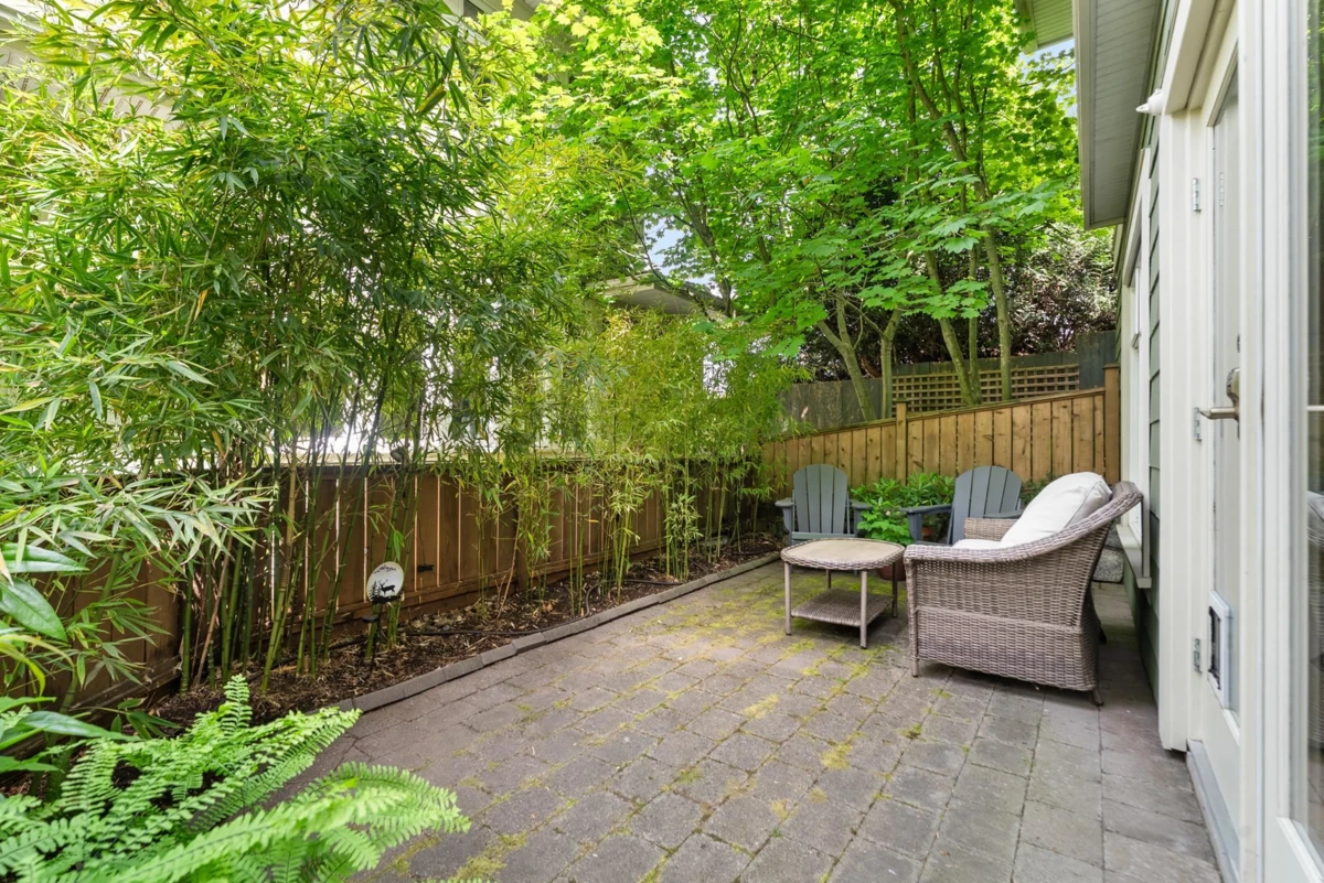 Dining Area Photo of 357 W 11th Avenue, Vancouver, BC