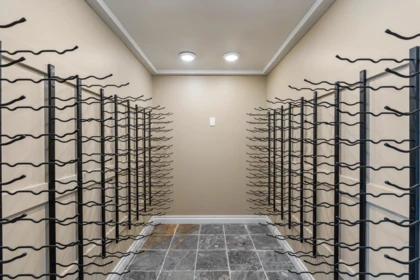 Basement Recreation Room Photo of 1114 Millstream Road, West Vancouver, BC