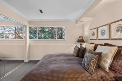 Guest Bathroom Photo of 1114 Millstream Road, West Vancouver, BC