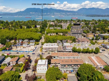 Swimming Pool Photo of 302 3788 W 10th Avenue, Vancouver, BC