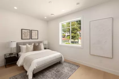 Powder Room Photo of 4 3635 Turner Street, Vancouver, BC