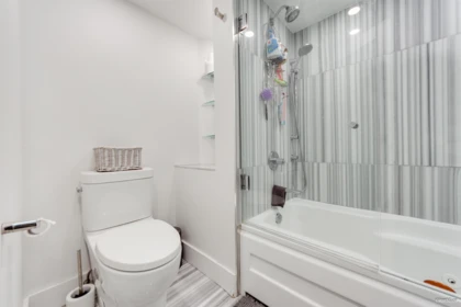 Entry Foyer Photo of 206 7475 138 Street, Surrey, BC