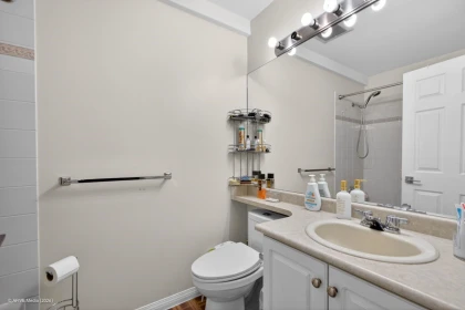 Entry Foyer Photo of 80 14468 73a Avenue, Surrey, BC