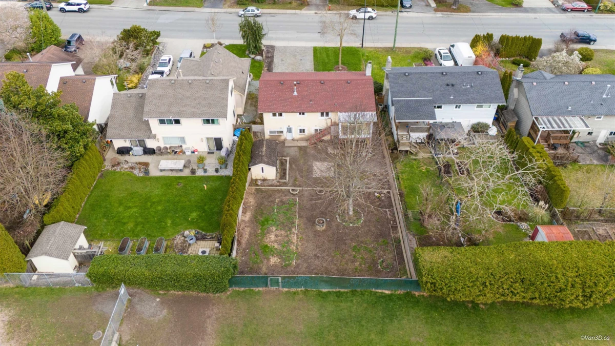 Exterior Rear Photo of 15894 Thrift Avenue, White Rock, BC