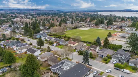 15894 Thrift Avenue, White Rock, BC, White Rock — Single Family Residence for sale