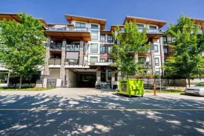 Hot Tub / Spa Photo of 315 12460 191 Street, Pitt Meadows, BC