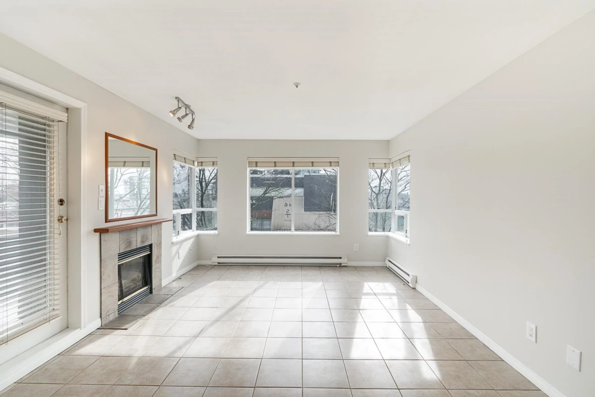 Living Room Photo of 101 120 E 2nd Street, North Vancouver, BC