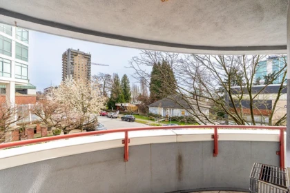 Outdoor Deck Photo of 101 120 E 2nd Street, North Vancouver, BC