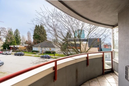 Outdoor Patio Photo of 101 120 E 2nd Street, North Vancouver, BC